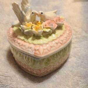 Porcelain Heart-Shaped Bird Trinket Box - Pink and Green